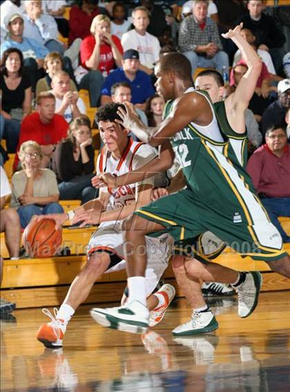 Thumbnail 1 in Winter Park vs. St. Patrick (City of the Palms Classic) photogallery.