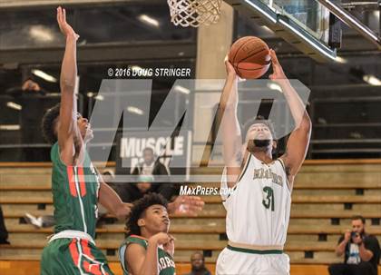 Thumbnail 3 in Morgan Park vs. Moreau Catholic (Oakland Legends Classic) photogallery.