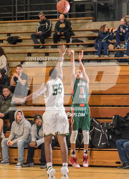Thumbnail 3 in Morgan Park vs. Moreau Catholic (Oakland Legends Classic) photogallery.