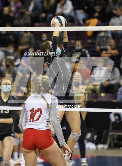 Thumbnail 1 in Eaton vs. University (CHSAA 3A Semifinal) photogallery.