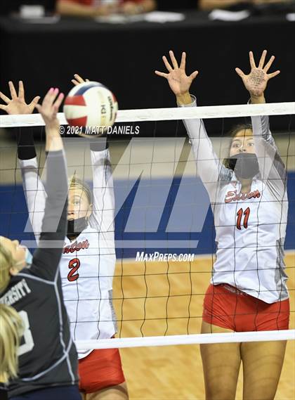 Thumbnail 1 in Eaton vs. University (CHSAA 3A Semifinal) photogallery.