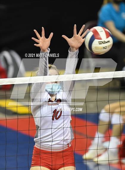 Thumbnail 2 in Eaton vs. University (CHSAA 3A Semifinal) photogallery.