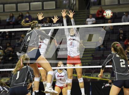 Thumbnail 2 in Eaton vs. University (CHSAA 3A Semifinal) photogallery.