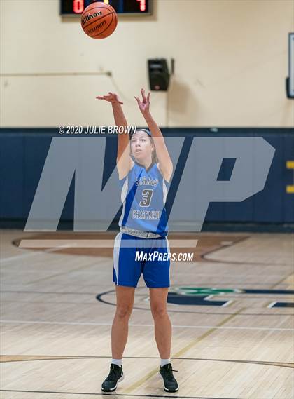 Thumbnail 2 in Cathedral vs Indianapolis Bishop Chatard (City Tournment) photogallery.