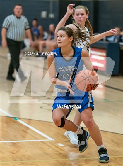 Thumbnail 2 in Cathedral vs Indianapolis Bishop Chatard (City Tournment) photogallery.