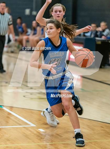 Thumbnail 1 in Cathedral vs Indianapolis Bishop Chatard (City Tournment) photogallery.
