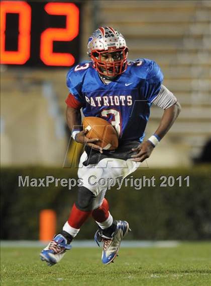 Thumbnail 2 in Pender vs Albemarle (NCHSAA 1AA Final) photogallery.