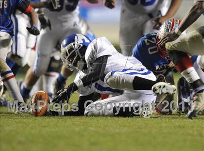 Thumbnail 2 in Pender vs Albemarle (NCHSAA 1AA Final) photogallery.
