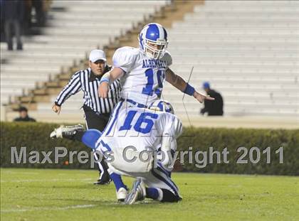 Thumbnail 3 in Pender vs Albemarle (NCHSAA 1AA Final) photogallery.