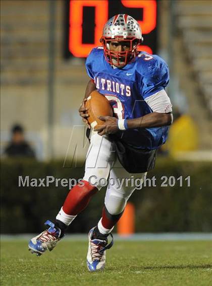 Thumbnail 3 in Pender vs Albemarle (NCHSAA 1AA Final) photogallery.