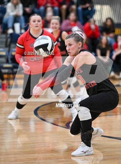Thumbnail 3 in Lynchburg-Clay vs South Webster (OHSAA DIVISION VI DISTRICT CHAMPIONSHIP) photogallery.