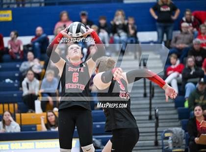 Thumbnail 3 in Lynchburg-Clay vs South Webster (OHSAA DIVISION VI DISTRICT CHAMPIONSHIP) photogallery.