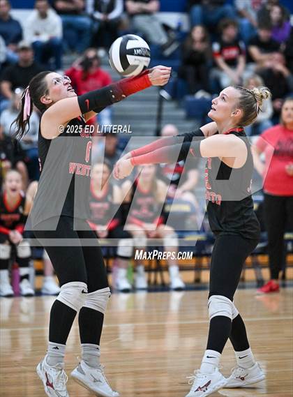 Thumbnail 2 in Lynchburg-Clay vs South Webster (OHSAA DIVISION VI DISTRICT CHAMPIONSHIP) photogallery.