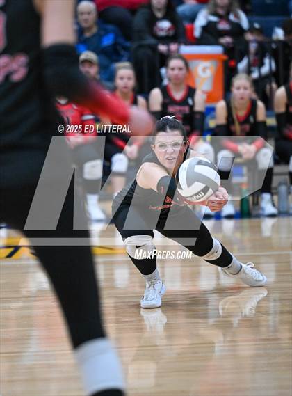 Thumbnail 3 in Lynchburg-Clay vs South Webster (OHSAA DIVISION VI DISTRICT CHAMPIONSHIP) photogallery.