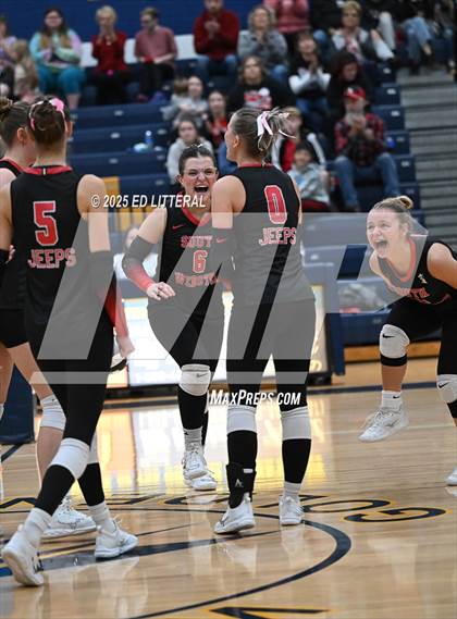 Thumbnail 2 in Lynchburg-Clay vs South Webster (OHSAA DIVISION VI DISTRICT CHAMPIONSHIP) photogallery.
