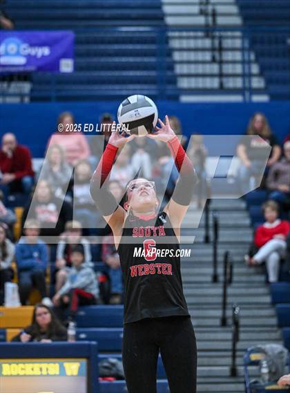Thumbnail 1 in Lynchburg-Clay vs South Webster (OHSAA DIVISION VI DISTRICT CHAMPIONSHIP) photogallery.