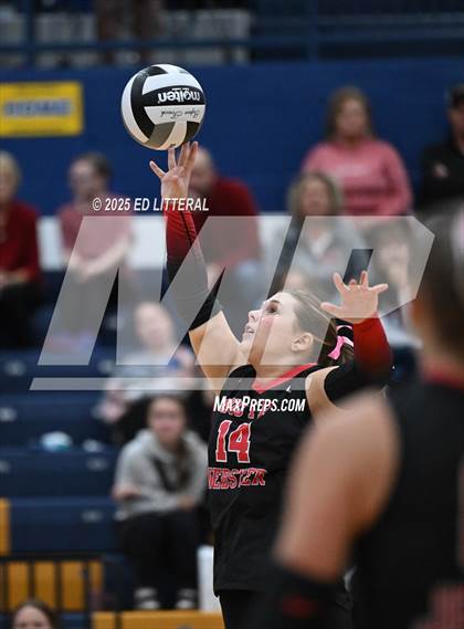 Thumbnail 1 in Lynchburg-Clay vs South Webster (OHSAA DIVISION VI DISTRICT CHAMPIONSHIP) photogallery.