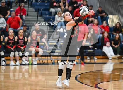 Thumbnail 2 in Lynchburg-Clay vs South Webster (OHSAA DIVISION VI DISTRICT CHAMPIONSHIP) photogallery.