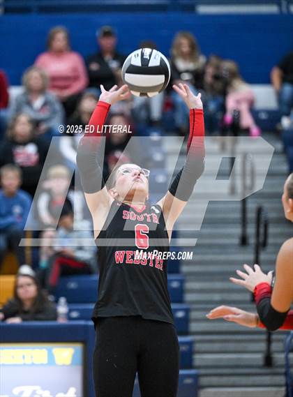 Thumbnail 1 in Lynchburg-Clay vs South Webster (OHSAA DIVISION VI DISTRICT CHAMPIONSHIP) photogallery.