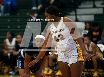 Thumbnail 3 in Belleville East vs. Hazelwood Central photogallery.