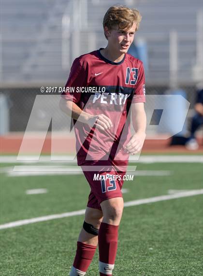 Thumbnail 2 in Chandler vs. Perry (Coyote Classic Semifinal) photogallery.