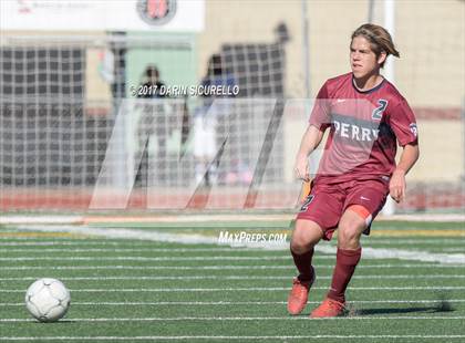 Thumbnail 1 in Chandler vs. Perry (Coyote Classic Semifinal) photogallery.