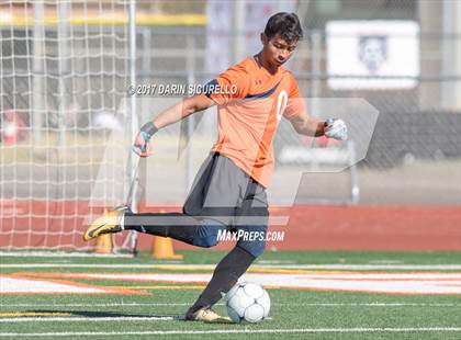 Thumbnail 1 in Chandler vs. Perry (Coyote Classic Semifinal) photogallery.