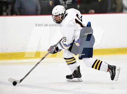 Thumbnail 1 in Pelham Memorial vs. John Jay (Section 1 Division 2 Final) photogallery.