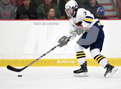 Thumbnail 2 in Pelham Memorial vs. John Jay (Section 1 Division 2 Final) photogallery.