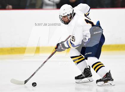 Thumbnail 3 in Pelham Memorial vs. John Jay (Section 1 Division 2 Final) photogallery.