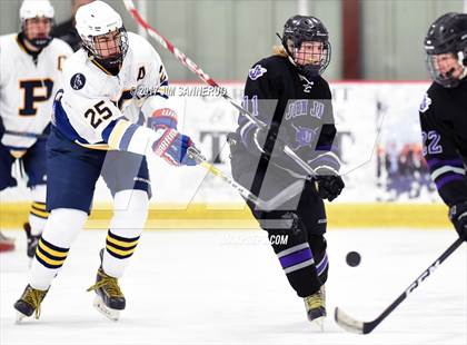 Thumbnail 2 in Pelham Memorial vs. John Jay (Section 1 Division 2 Final) photogallery.