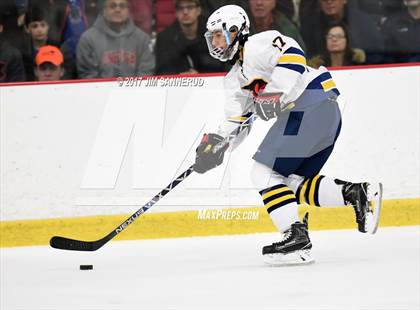 Thumbnail 3 in Pelham Memorial vs. John Jay (Section 1 Division 2 Final) photogallery.