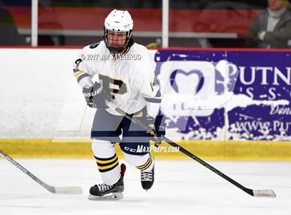 Thumbnail 2 in Pelham Memorial vs. John Jay (Section 1 Division 2 Final) photogallery.