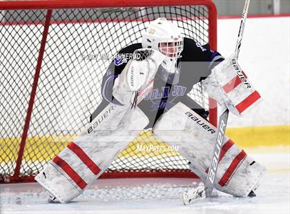 Thumbnail 1 in Pelham Memorial vs. John Jay (Section 1 Division 2 Final) photogallery.