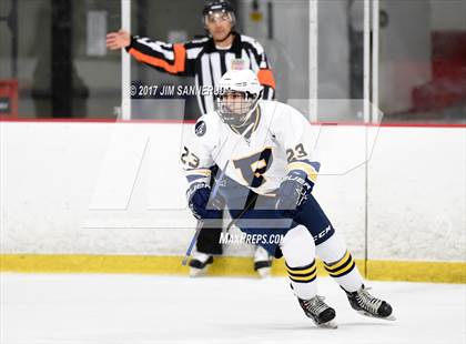 Thumbnail 3 in Pelham Memorial vs. John Jay (Section 1 Division 2 Final) photogallery.