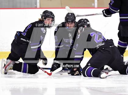 Thumbnail 2 in Pelham Memorial vs. John Jay (Section 1 Division 2 Final) photogallery.