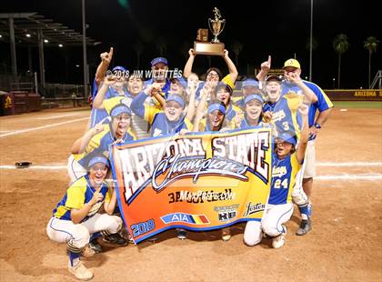 Thumbnail 2 in Sahuarita vs. Winslow (AIA 3A Final Award Photos) photogallery.