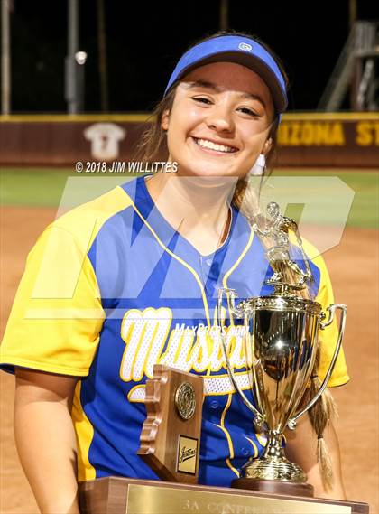 Thumbnail 1 in Sahuarita vs. Winslow (AIA 3A Final Award Photos) photogallery.