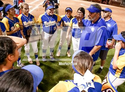 Thumbnail 1 in Sahuarita vs. Winslow (AIA 3A Final Award Photos) photogallery.