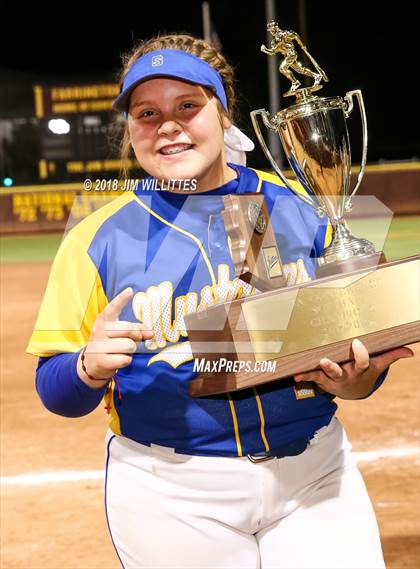 Thumbnail 2 in Sahuarita vs. Winslow (AIA 3A Final Award Photos) photogallery.