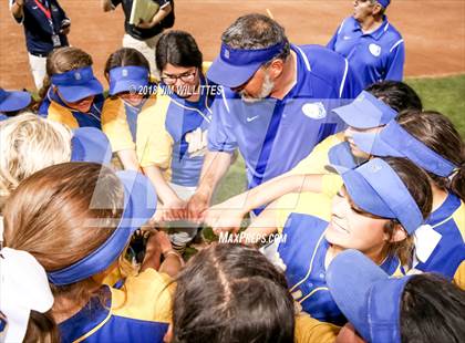 Thumbnail 2 in Sahuarita vs. Winslow (AIA 3A Final Award Photos) photogallery.
