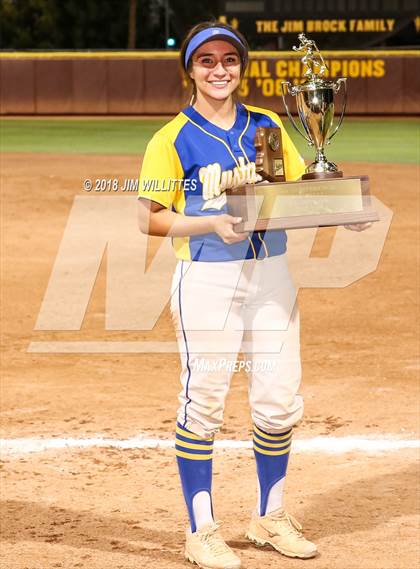 Thumbnail 2 in Sahuarita vs. Winslow (AIA 3A Final Award Photos) photogallery.