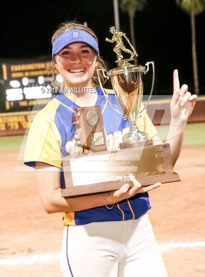 Thumbnail 3 in Sahuarita vs. Winslow (AIA 3A Final Award Photos) photogallery.