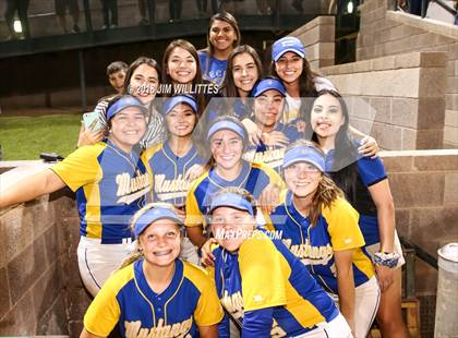 Thumbnail 2 in Sahuarita vs. Winslow (AIA 3A Final Award Photos) photogallery.