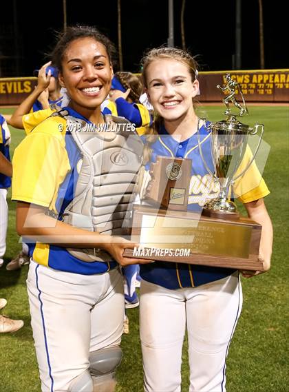 Thumbnail 2 in Sahuarita vs. Winslow (AIA 3A Final Award Photos) photogallery.