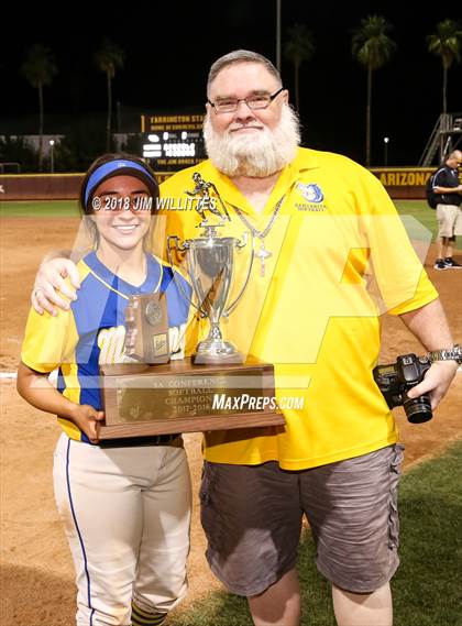 Thumbnail 3 in Sahuarita vs. Winslow (AIA 3A Final Award Photos) photogallery.