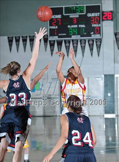 Thumbnail 2 in Modesto Christian vs. Berkeley (West Coast Jamboree) photogallery.