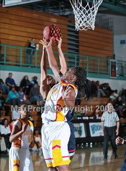 Thumbnail 2 in Modesto Christian vs. Berkeley (West Coast Jamboree) photogallery.