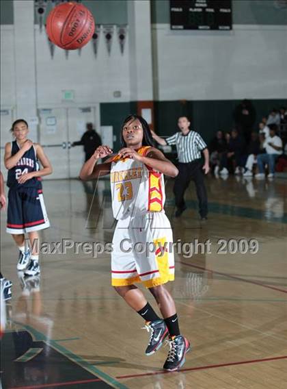 Thumbnail 2 in Modesto Christian vs. Berkeley (West Coast Jamboree) photogallery.