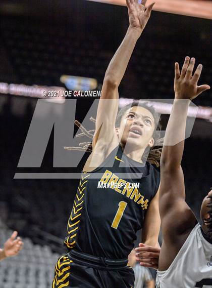 Thumbnail 2 in Steele vs Brennan (Spurs High School Showcase) photogallery.